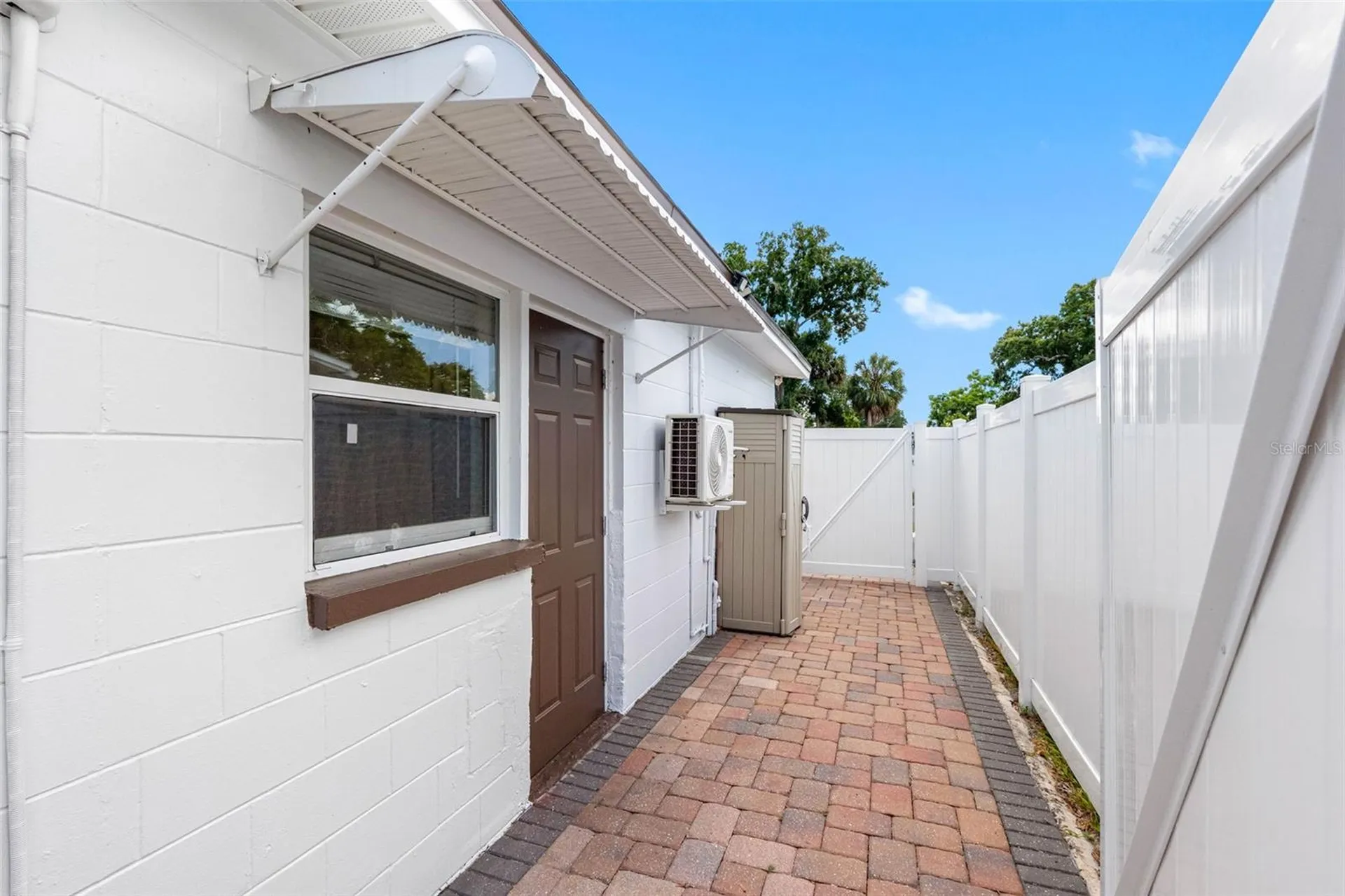 6033 Ambassador Drive Tampa FL 33615