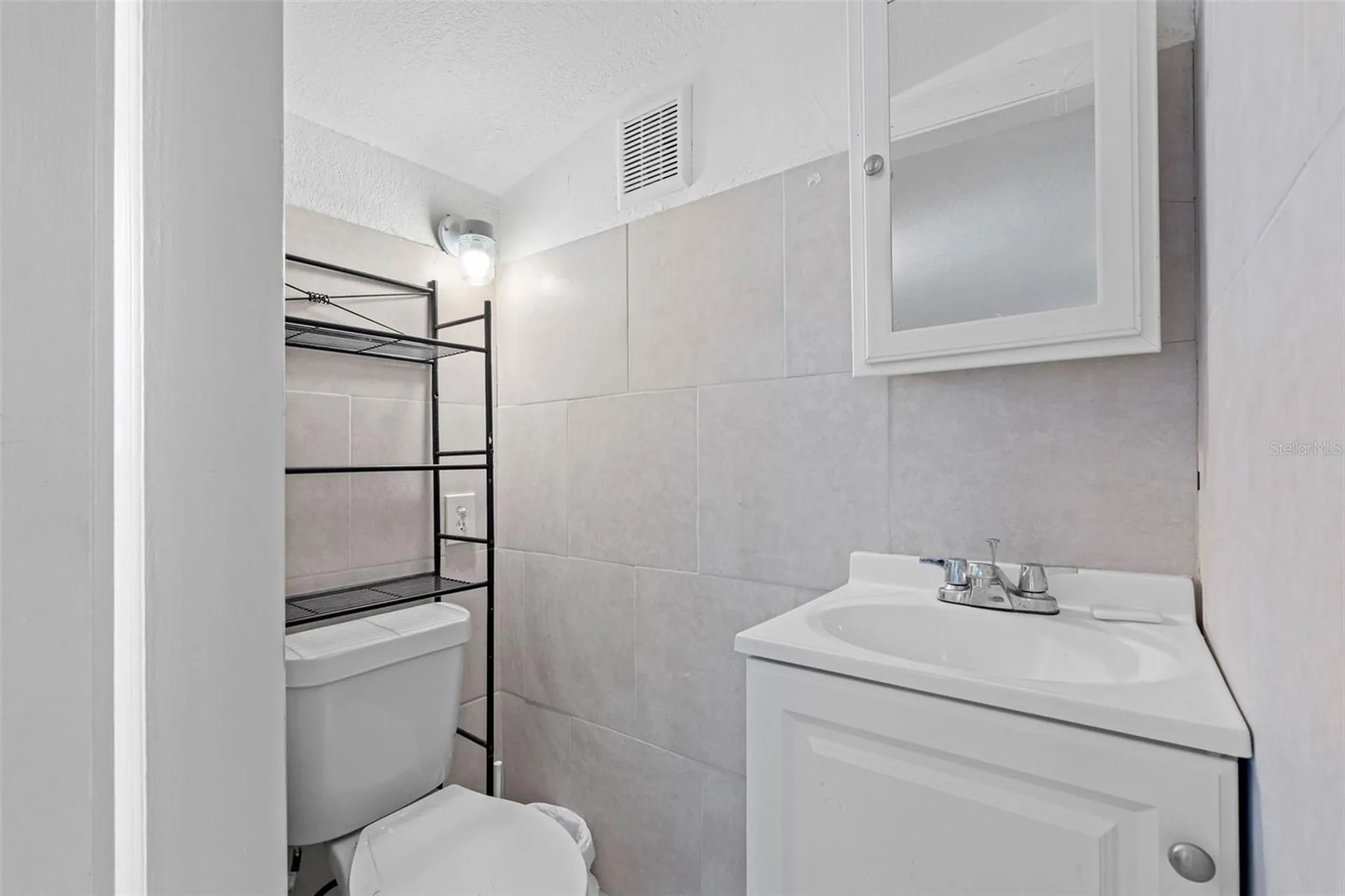 6033 Ambassador Drive Tampa FL 33615