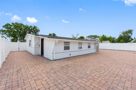 6033 Ambassador Drive Tampa FL 33615