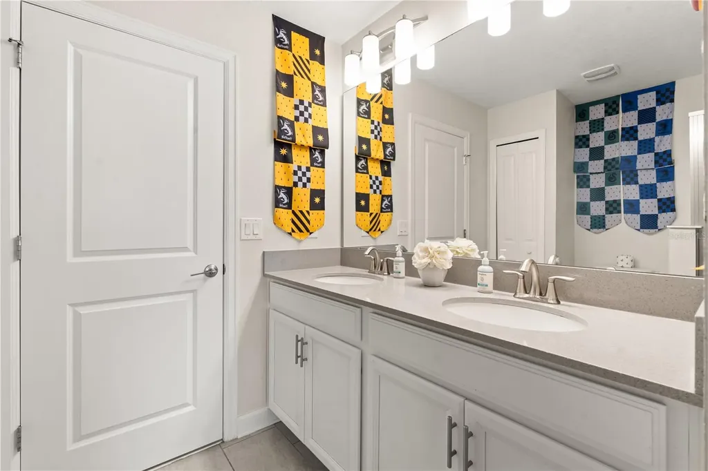 1592 Maidstone Court Davenport FL 33896