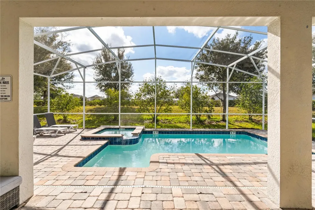 1592 Maidstone Court Davenport FL 33896