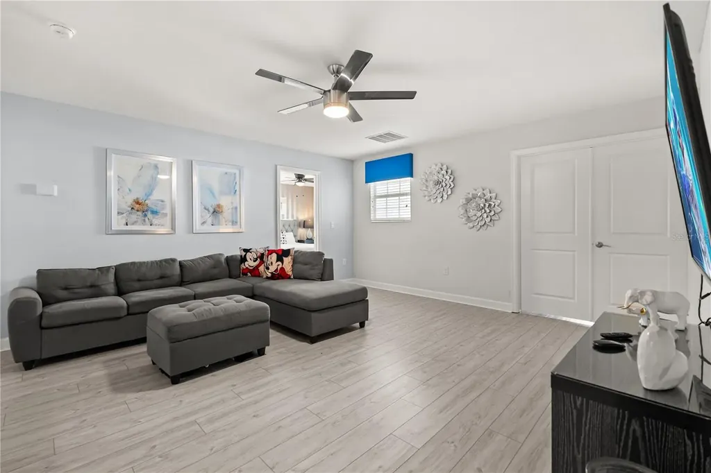 1592 Maidstone Court Davenport FL 33896