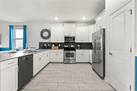 1592 Maidstone Court Davenport FL 33896
