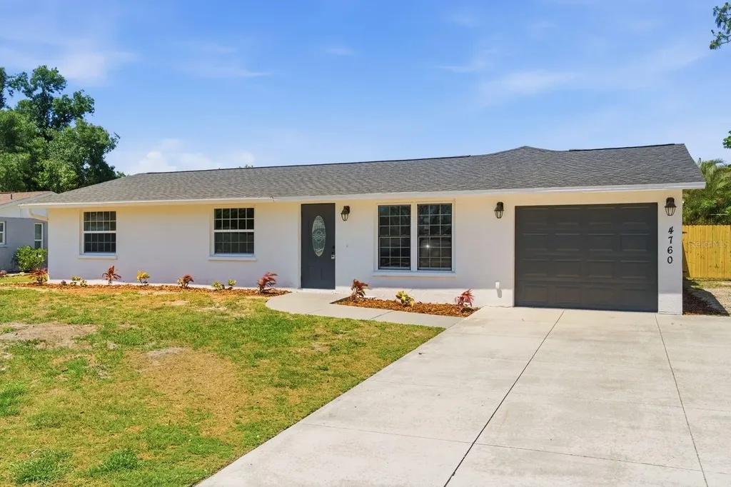 4760 Seville Drive Sarasota FL 34235