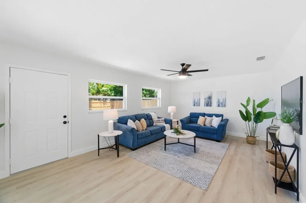 4760 Seville Drive Sarasota FL 34235