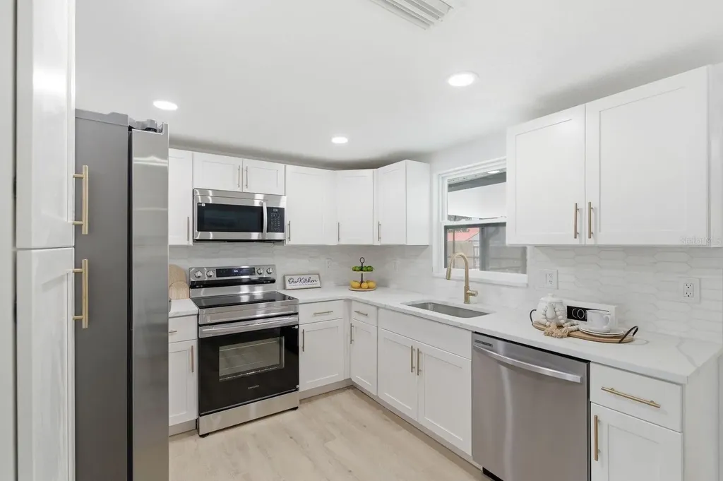 4760 Seville Drive Sarasota FL 34235