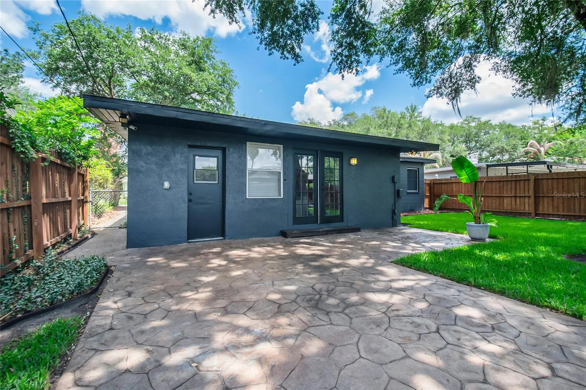 932 Mayfair Circle Orlando FL 32803