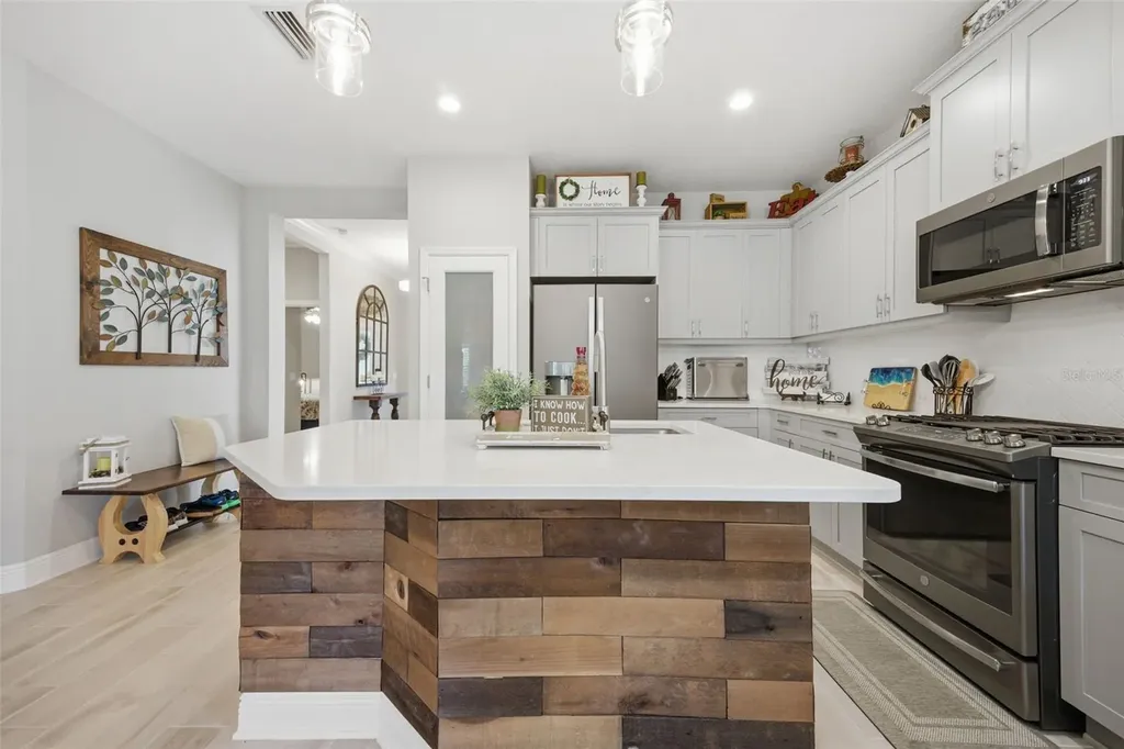 4709 Deep Creek Terrace Parrish FL 34219
