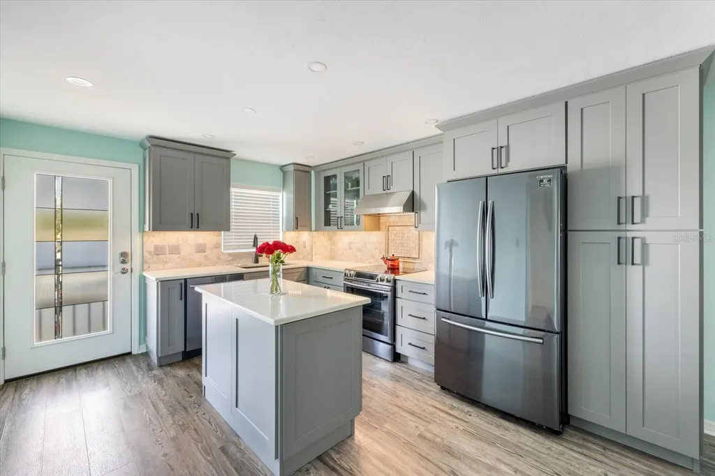 116 Vista Hermosa Circle Sarasota FL 34242