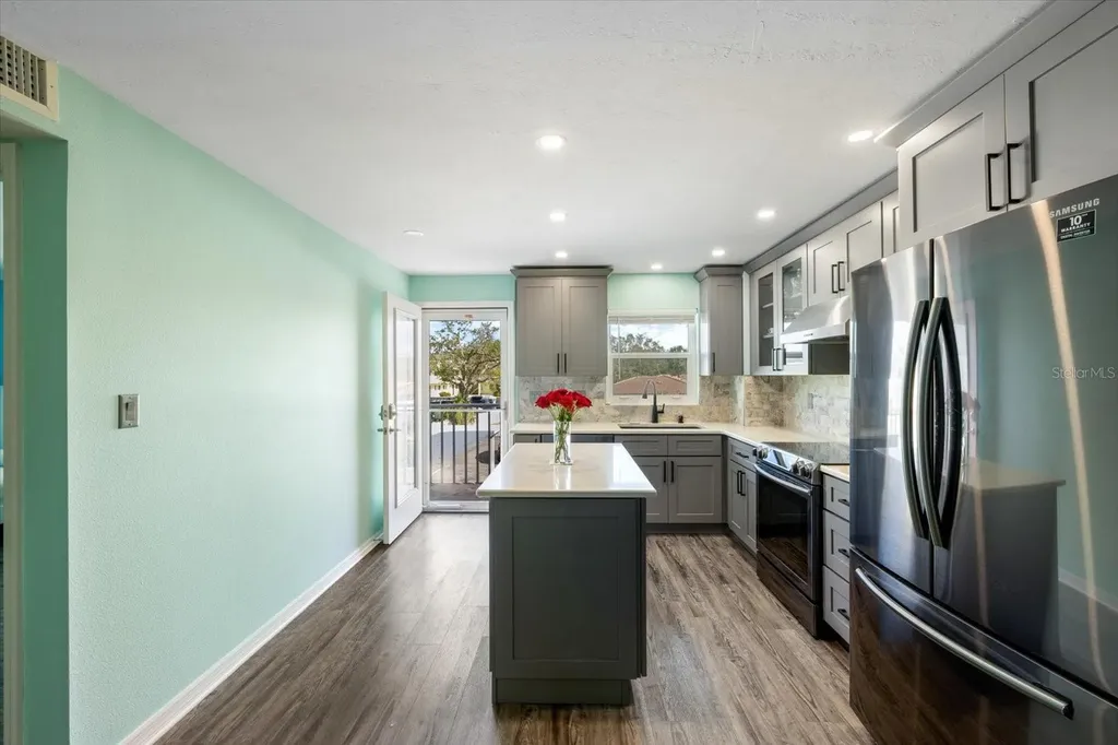 116 Vista Hermosa Circle Sarasota FL 34242