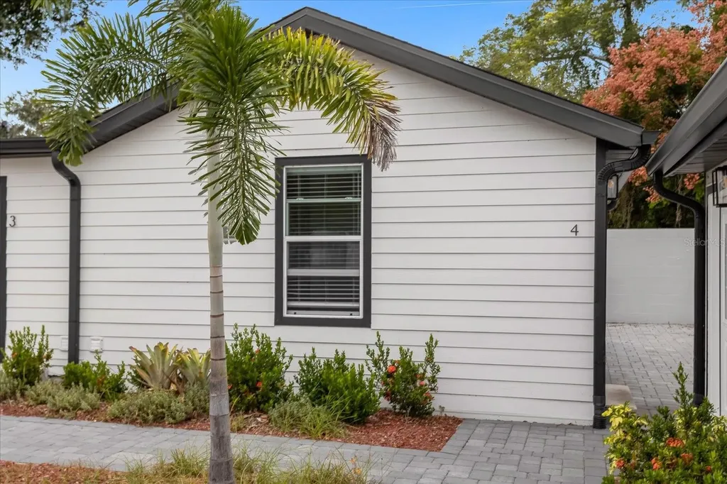 4521 Edgewater Drive Orlando FL 32804