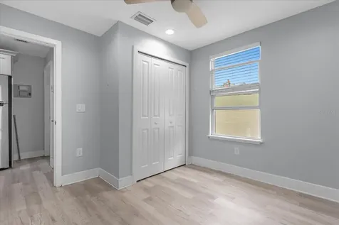4521 Edgewater Drive Orlando FL 32804