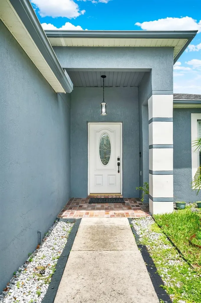 10707 Palaiseau Court Orlando FL 32825