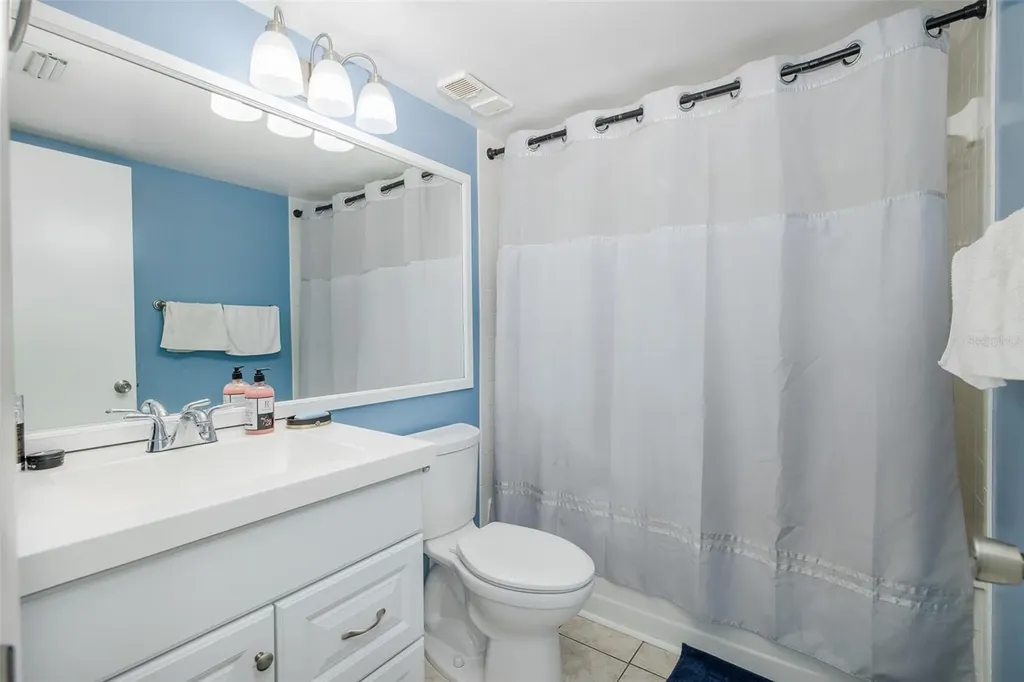3166 Lake Pine Way S Tarpon Springs FL 34688