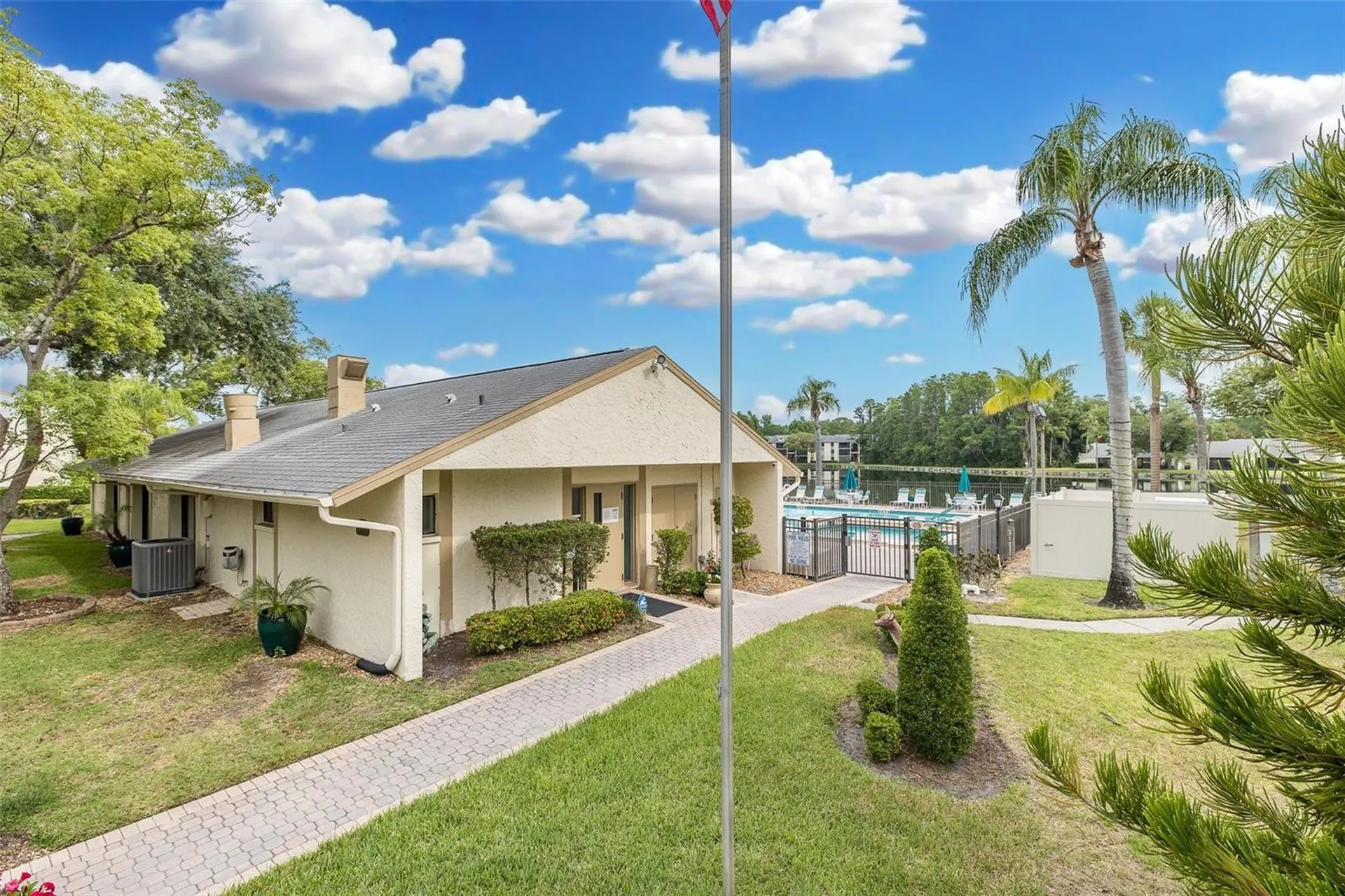 3166 Lake Pine Way S Tarpon Springs FL 34688