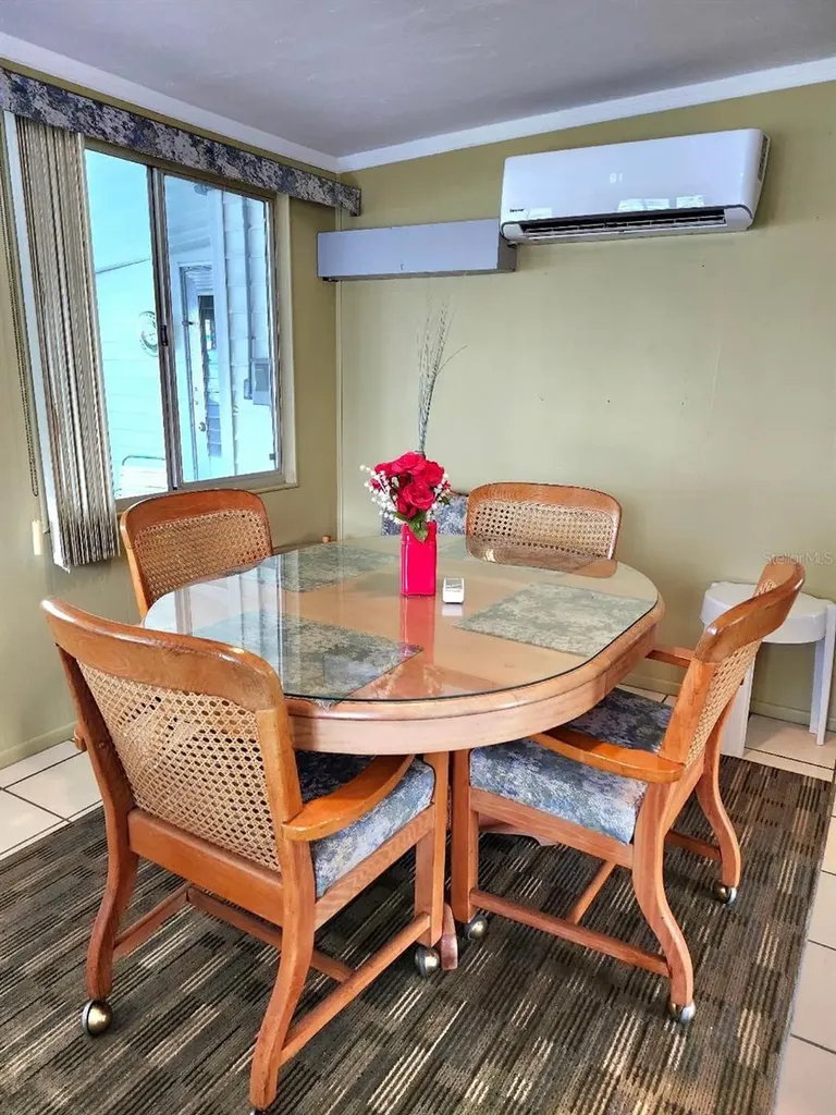 2018 Indiana Avenue Bradenton FL 34207