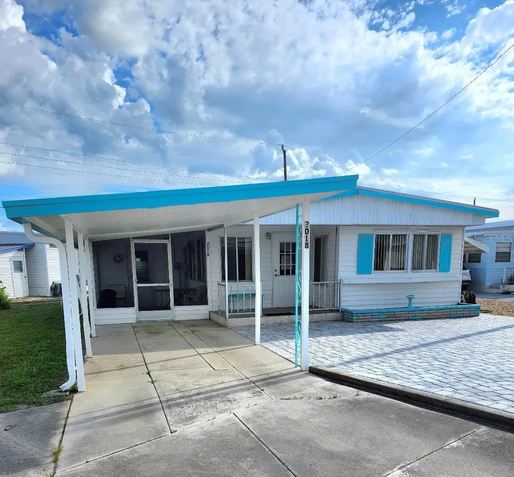 2018 Indiana Avenue Bradenton FL 34207