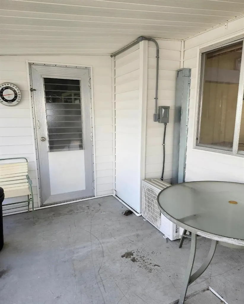 2018 Indiana Avenue Bradenton FL 34207