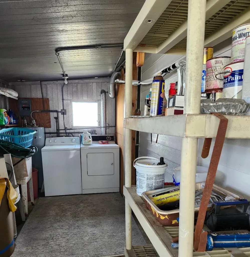 2018 Indiana Avenue Bradenton FL 34207