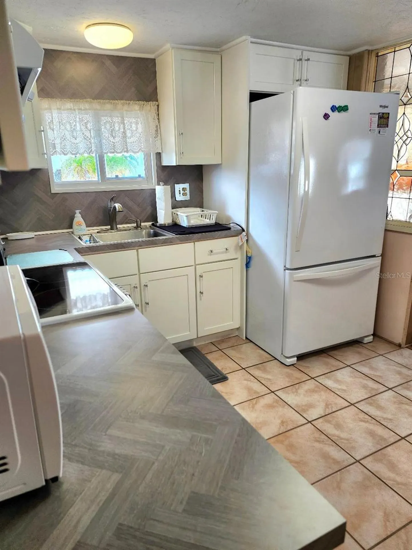 2018 Indiana Avenue Bradenton FL 34207