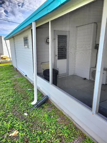 2018 Indiana Avenue Bradenton FL 34207