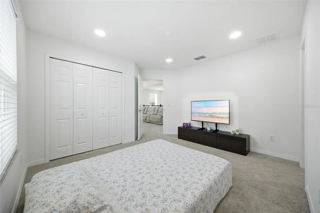 7792 Notched Pine Bend Wesley Chapel FL 33545