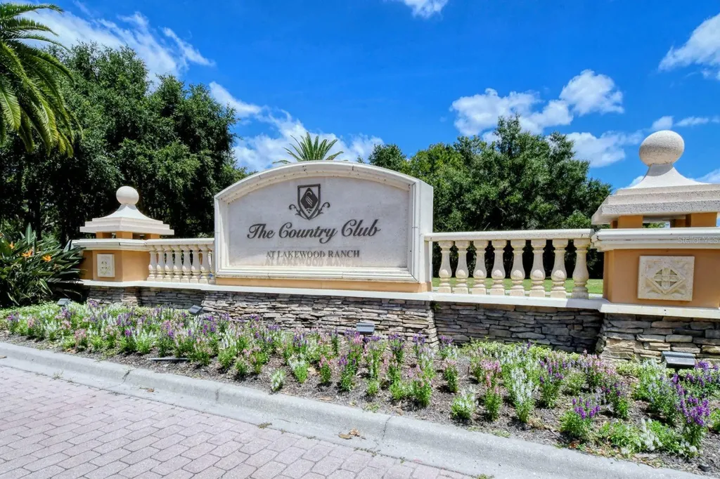 7823 Heritage Classic Court Lakewood Ranch FL 34202