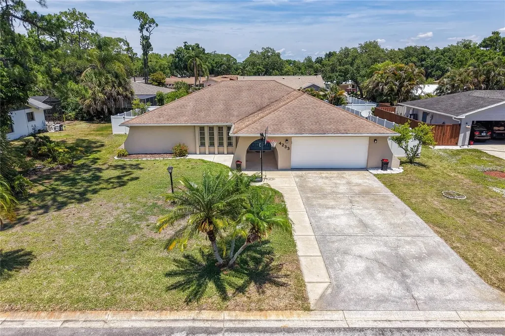 4233 Boswell Place Sarasota FL 34241