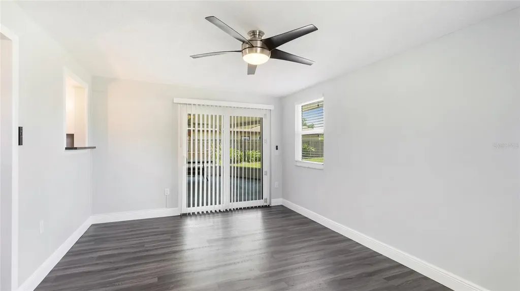 2237 Lockwood Meadows Circle Sarasota FL 34234