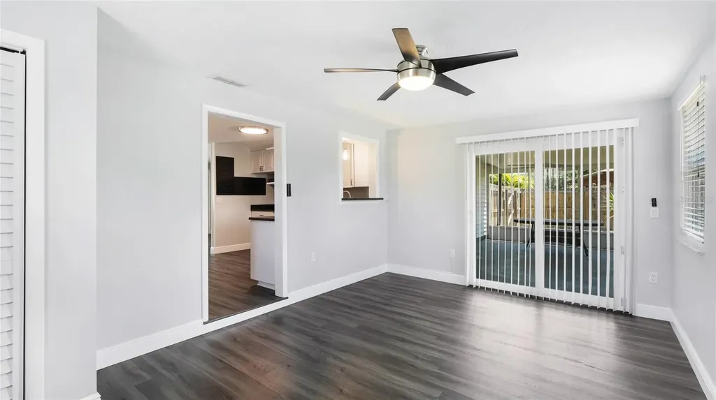 2237 Lockwood Meadows Circle Sarasota FL 34234