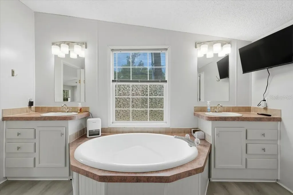 10626 Pathfinder Trail Lakeland FL 33809