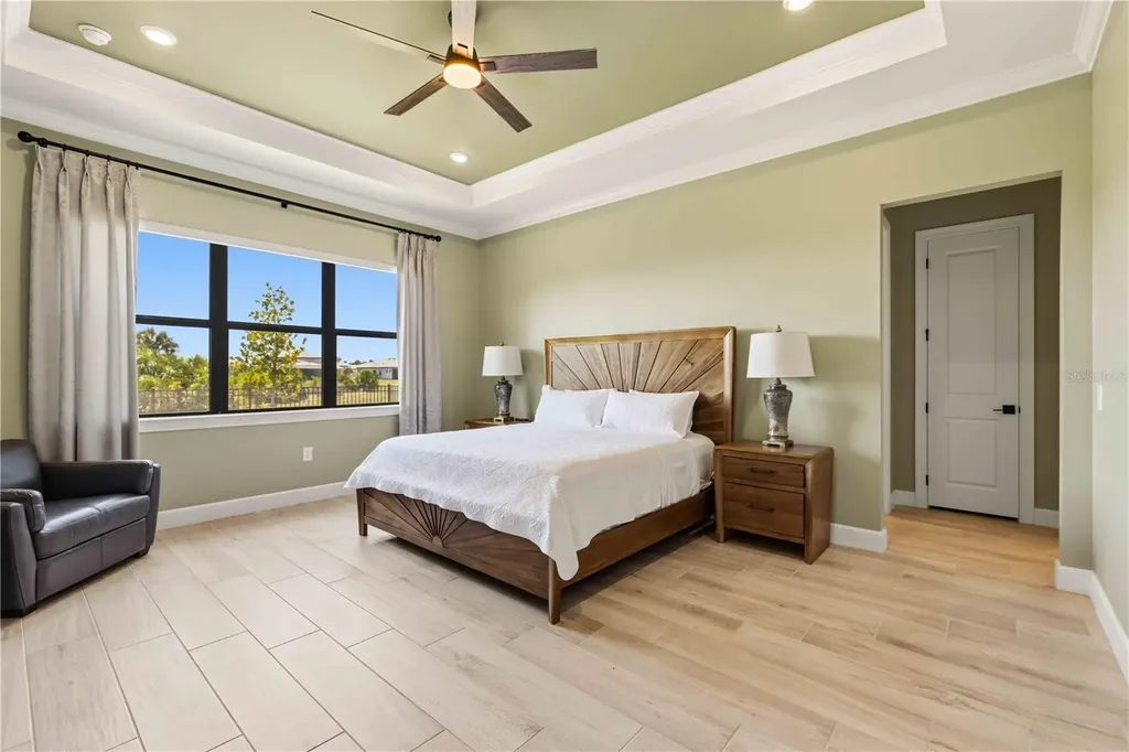 6075 Sawgrass Lake Court Nokomis FL 34275