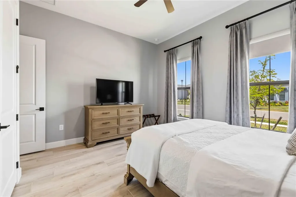 6075 Sawgrass Lake Court Nokomis FL 34275