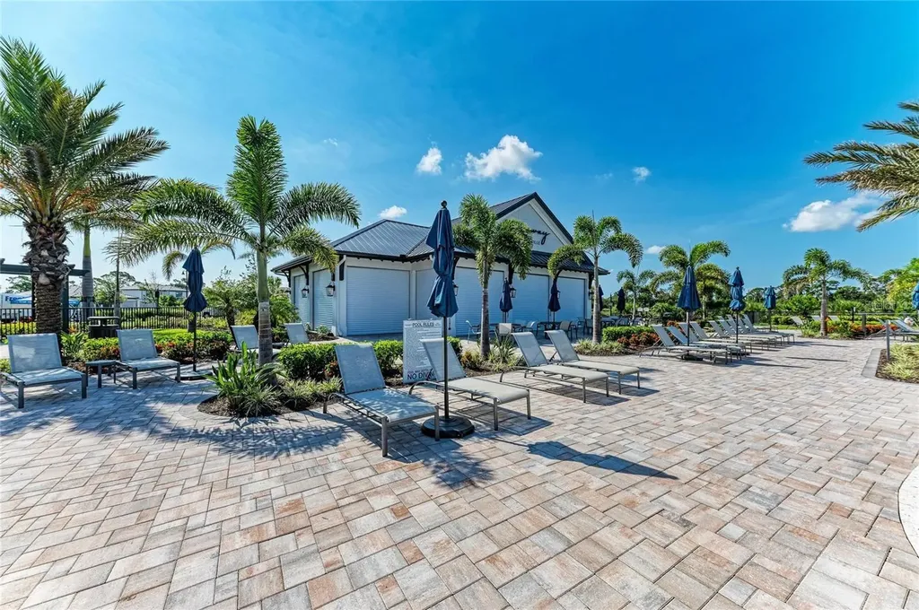6075 Sawgrass Lake Court Nokomis FL 34275