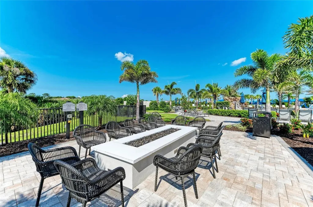 6075 Sawgrass Lake Court Nokomis FL 34275