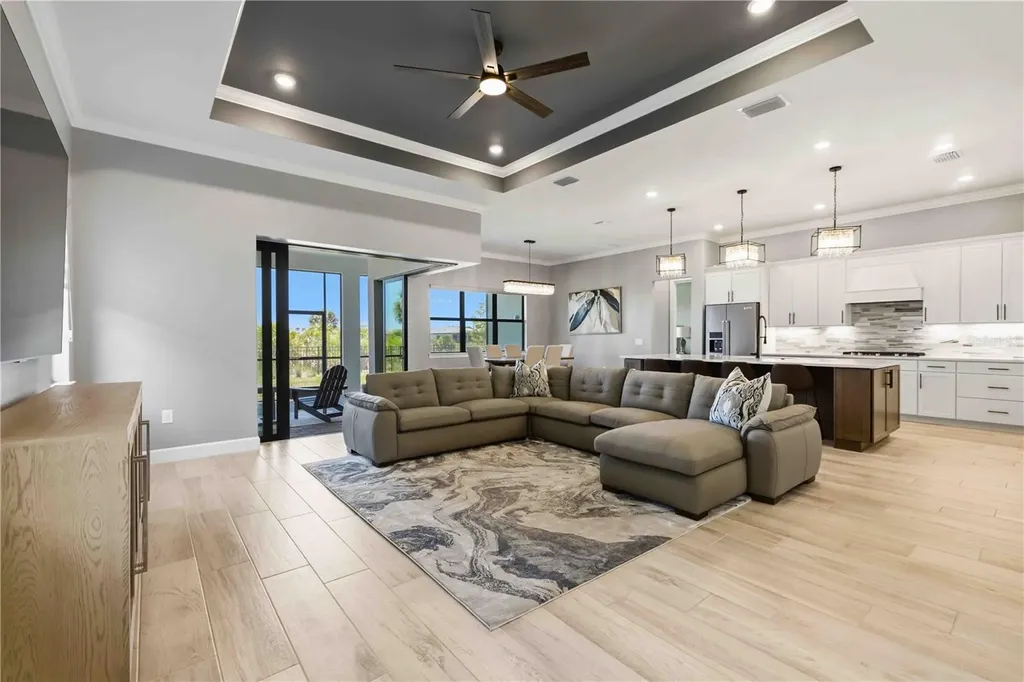 6075 Sawgrass Lake Court Nokomis FL 34275