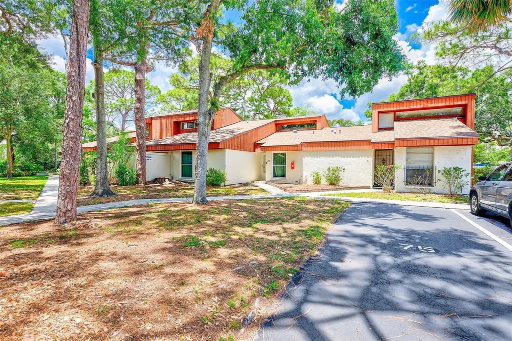 2064 Sunset Point Road Clearwater FL 33765
