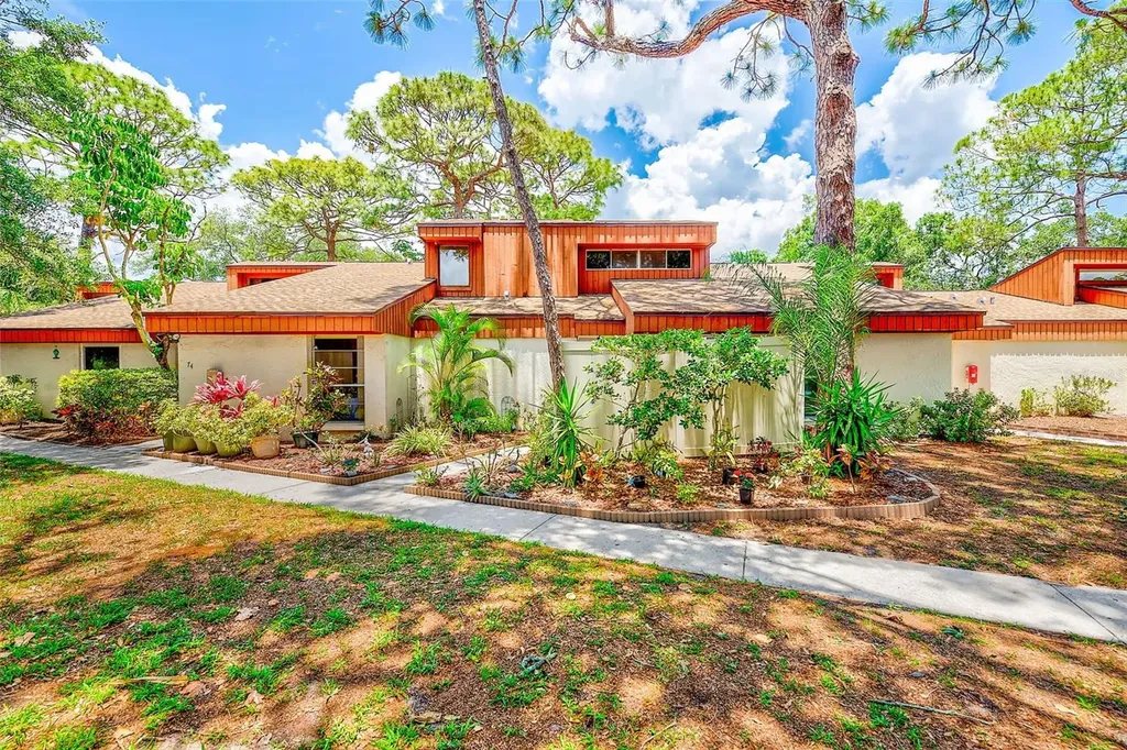 2064 Sunset Point Road Clearwater FL 33765