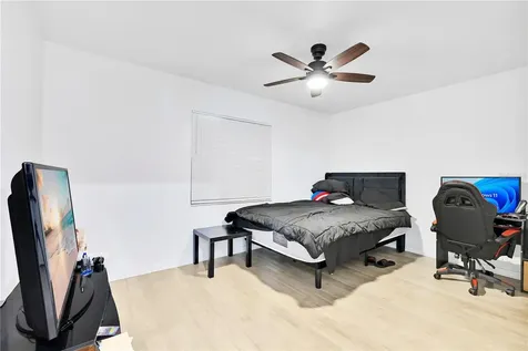 1725 California Avenue St Cloud FL 34769
