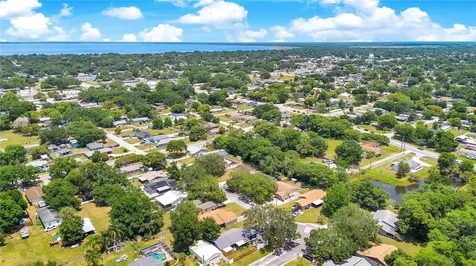 1725 California Avenue St Cloud FL 34769