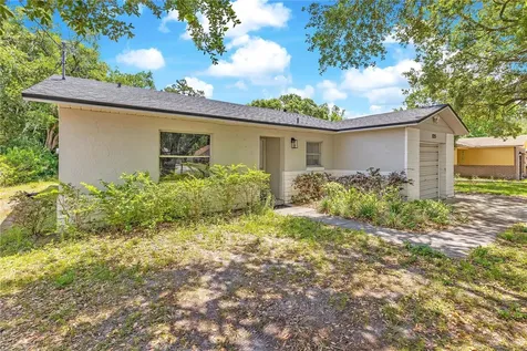 1725 California Avenue St Cloud FL 34769