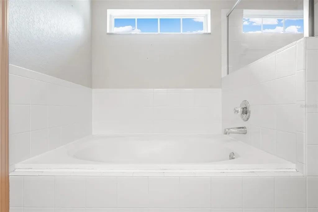 127 Winston Manor Circle Seffner FL 33584