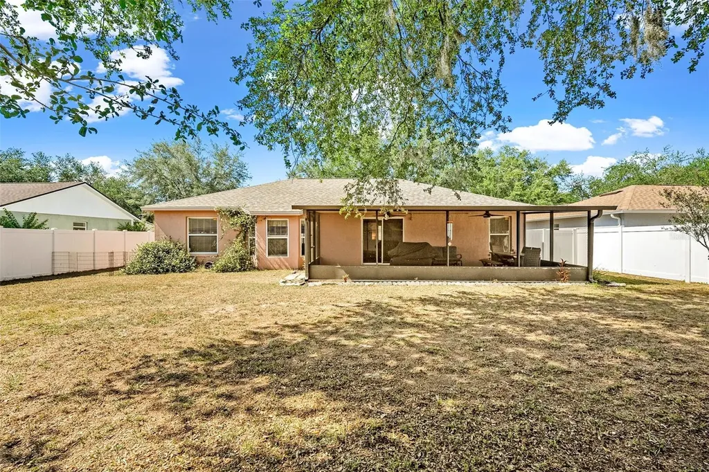 127 Winston Manor Circle Seffner FL 33584