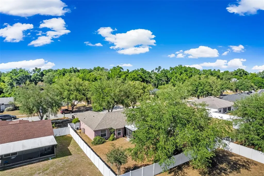 127 Winston Manor Circle Seffner FL 33584