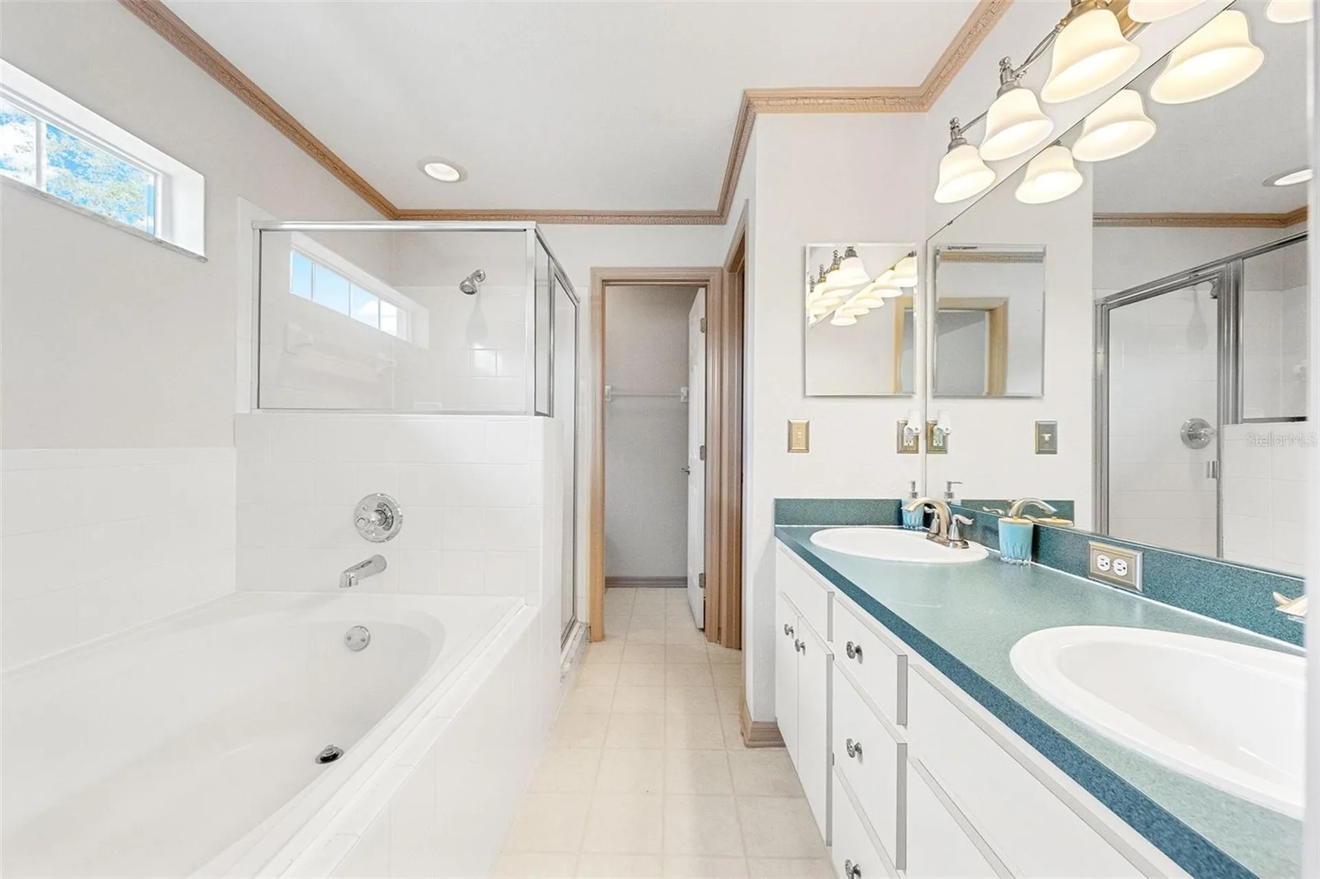 127 Winston Manor Circle Seffner FL 33584