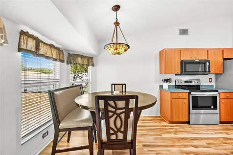 127 Winston Manor Circle Seffner FL 33584