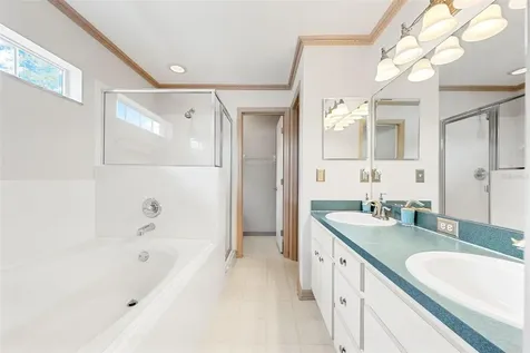 127 Winston Manor Circle Seffner FL 33584