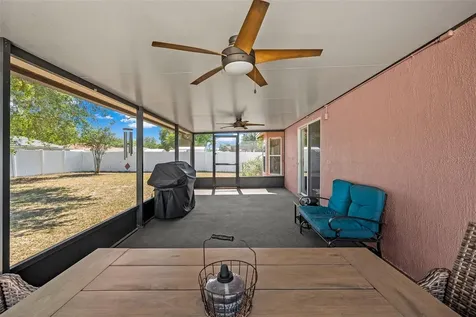 127 Winston Manor Circle Seffner FL 33584