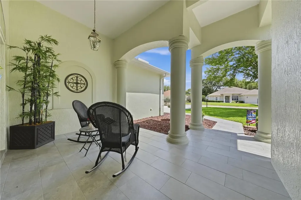 5453 Grove Manor Lady Lake FL 32159