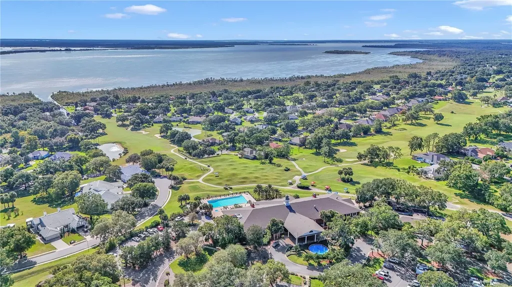 5453 Grove Manor Lady Lake FL 32159